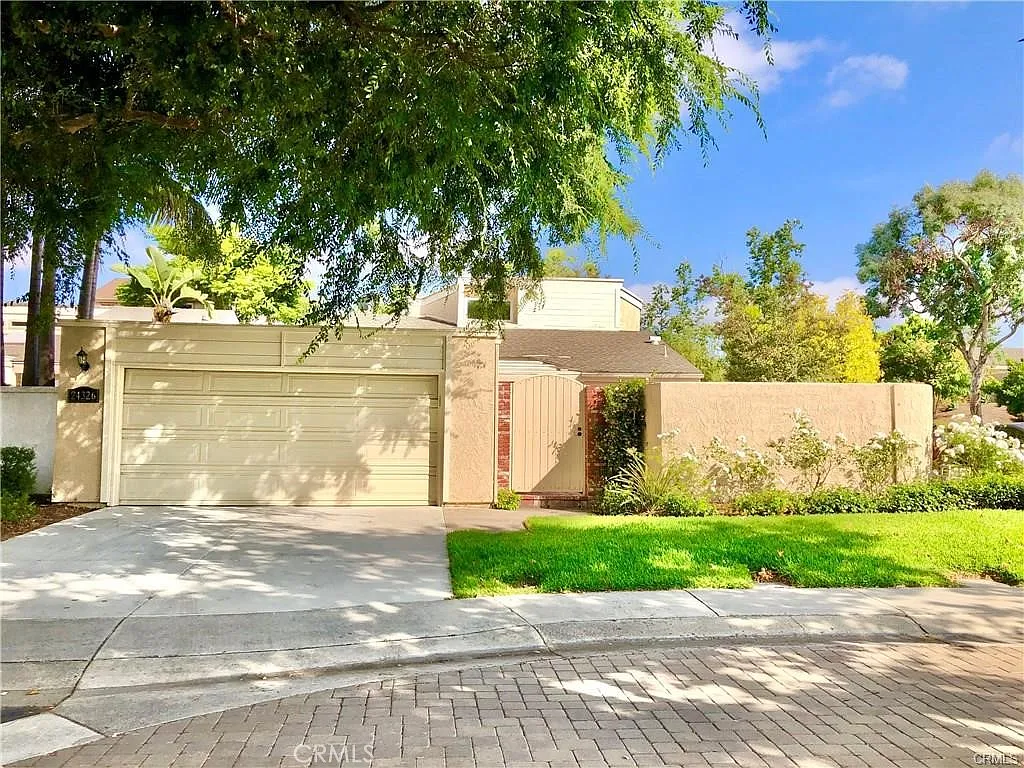 2 bed, 2.0 bath, 1575 sqft, $4,450 — Photo 1