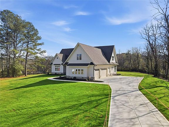 4th image of 1248 Avery Rd