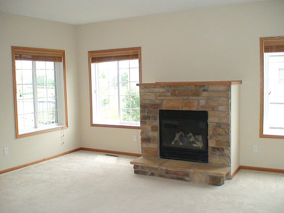 5th image of 5025 Garland Ln N APT C