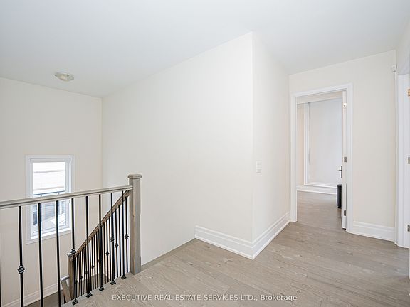 3rd image of 1217 Ironbridge Rd