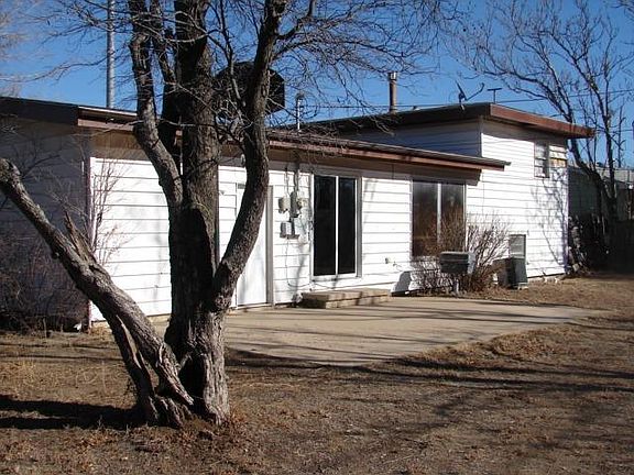 3rd image of 1334 Carpenter Dr