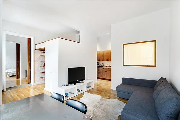 Rented by Town Residential | media 2