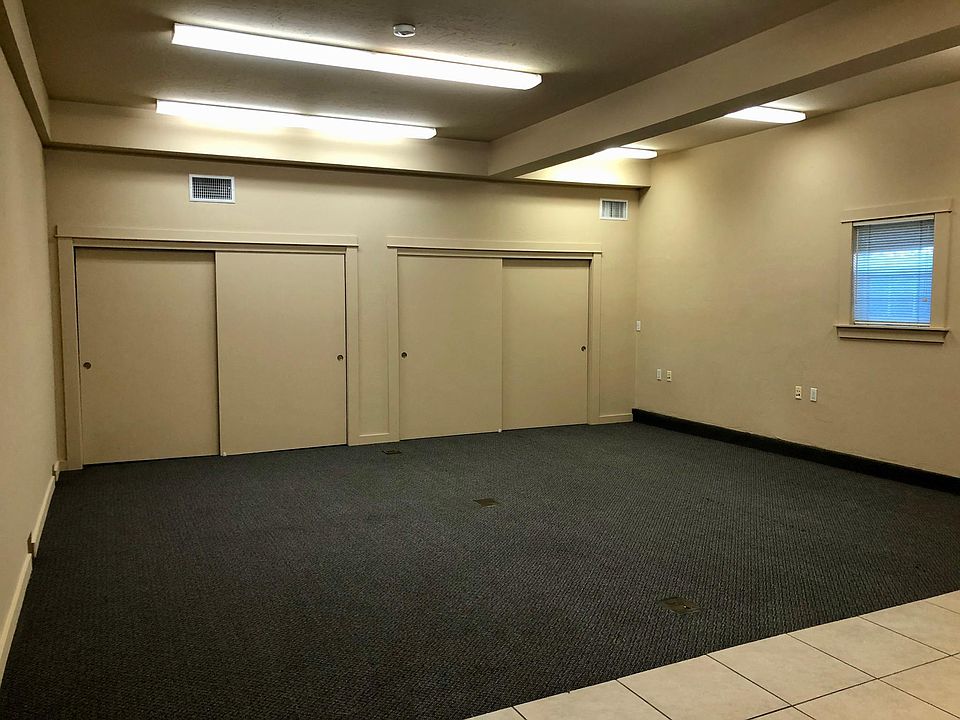 2nd image of 1135 E Lincoln Ave Floor 1