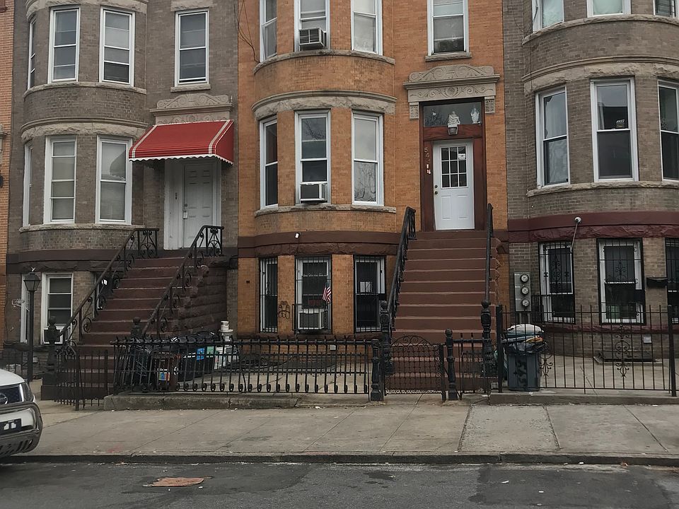 2nd image of 541 54th St