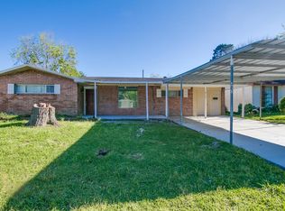 415 Grantham Rd, Baytown, TX 77521