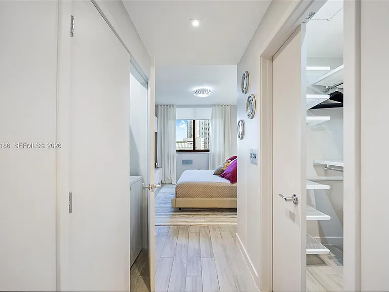 999 SW 1st Ave #1208 — Photo 8