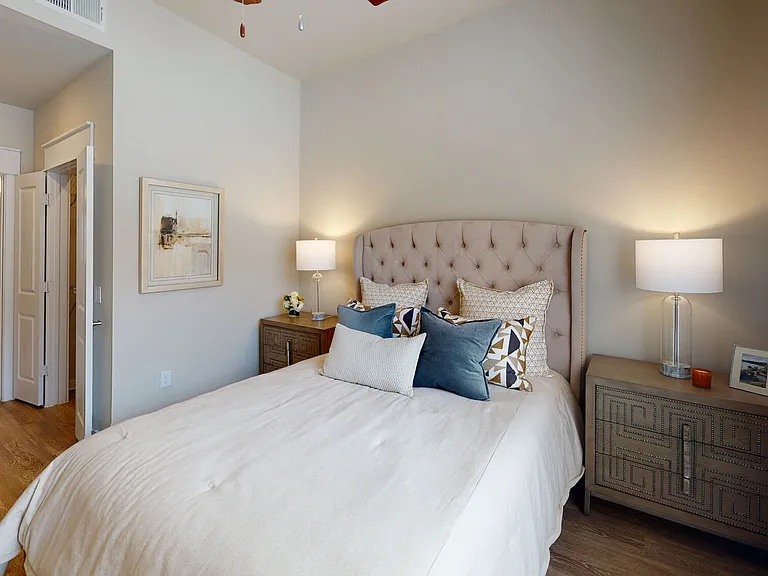 Boardwalk Lofts — Photo 9