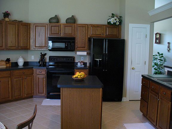 Spacious Kitchen
