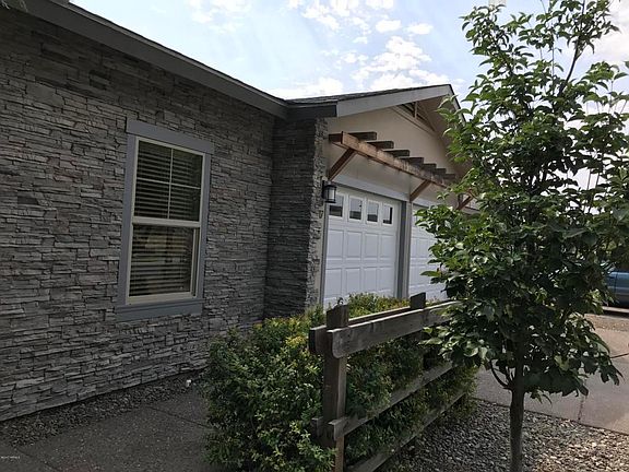 2nd image of 707 Kachess Ln