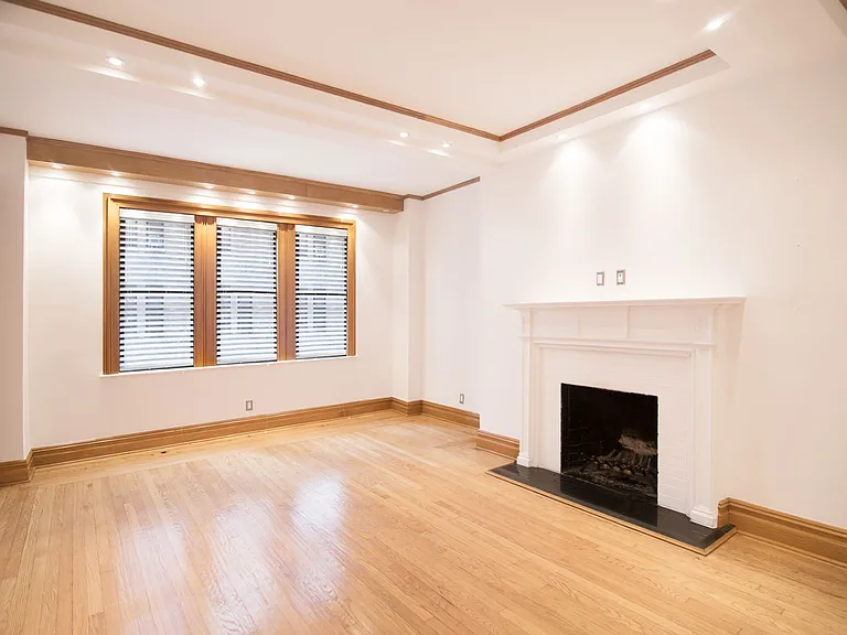 145 W 58th St #7K — Photo 4