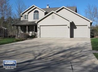 2108 Stafford Ln, Kaukauna, WI 54130