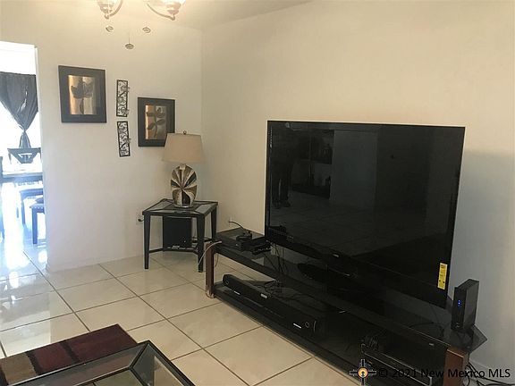 3rd image of 1008 Alamosa St
