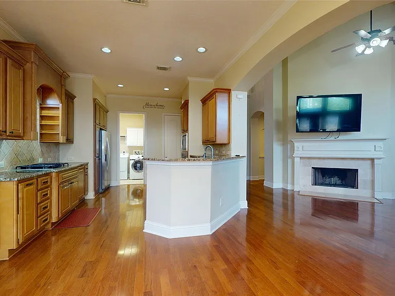 8538 Sunrise Meadow Ln — Photo 10