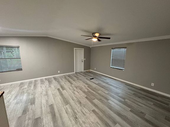 4th image of 11740 Quincy Dr