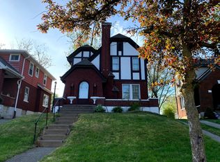 2820 Inverness Pl, Cincinnati, OH 45209