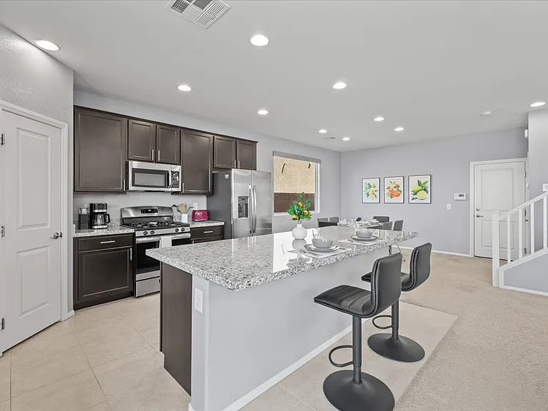 8524 Blazing Desert Ave — Photo 10