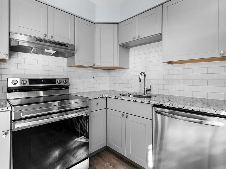 3303 Walnut Ridge Est — Photo 3
