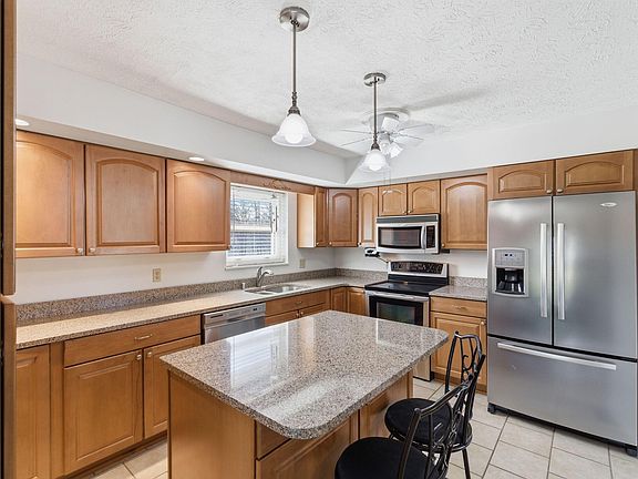 5th image of 181 Powell Rd