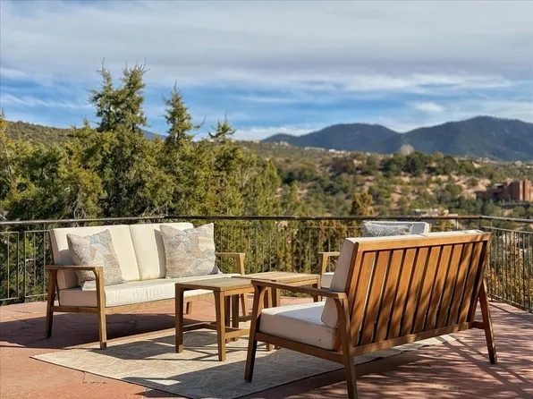 1025 Stagecoach Rd, Santa Fe, NM 87501