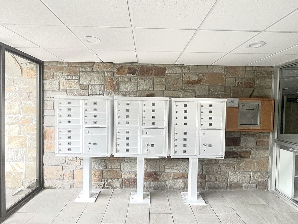 Regency Condominiums 215 Winter St Weymouth, MA Zillow Apartments