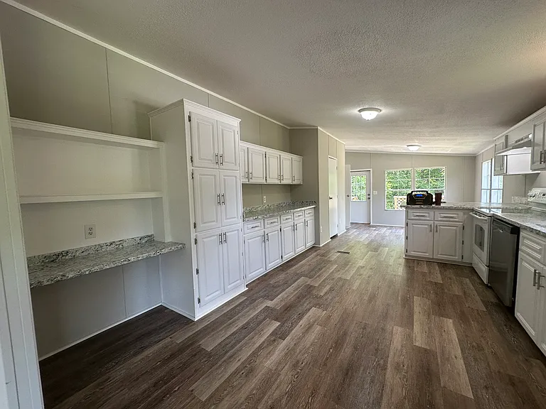 127 Owens Ln — Photo 8