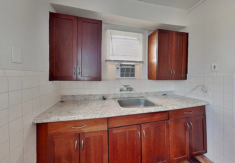 2904 W Chestnut St #3 — Photo 10