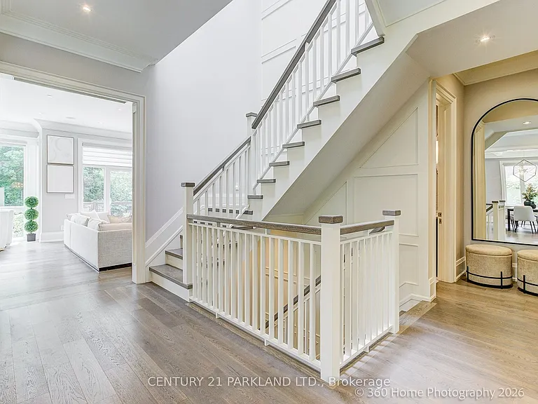 141 Churchill Ave — Photo 18