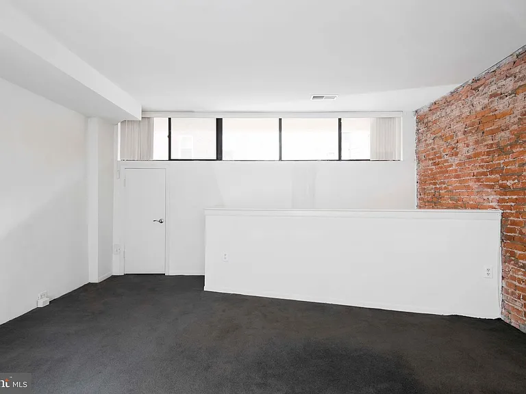 2031-2 South St #106 — Photo 10