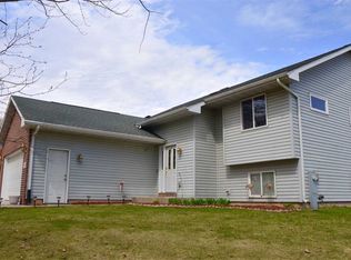 E9390 Innisbrook Ln, Wisconsin Dells, WI 53965