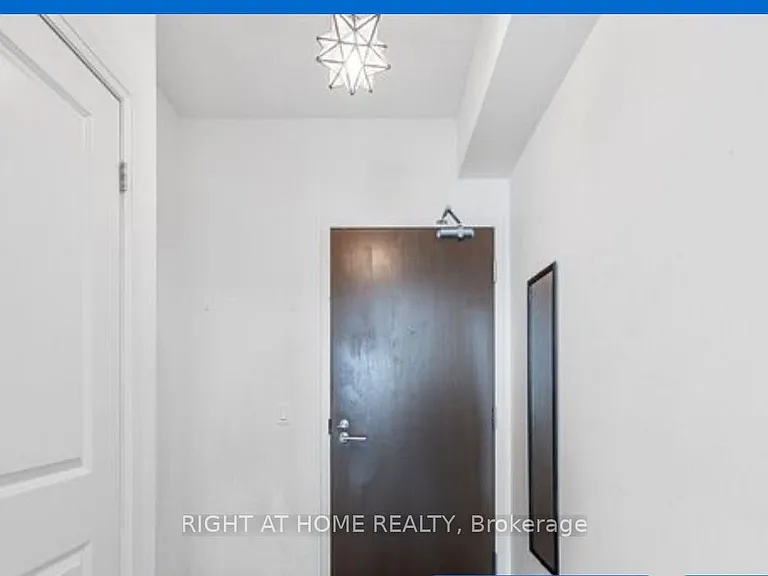 17 Zorra St #1404 — Photo 4