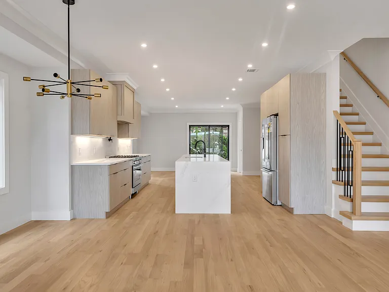 530 Roff Ave #A — Photo 7