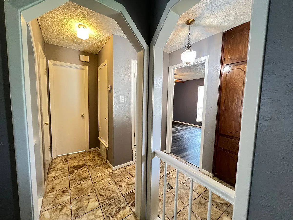 Building Photo - 6403 San Juan Ave