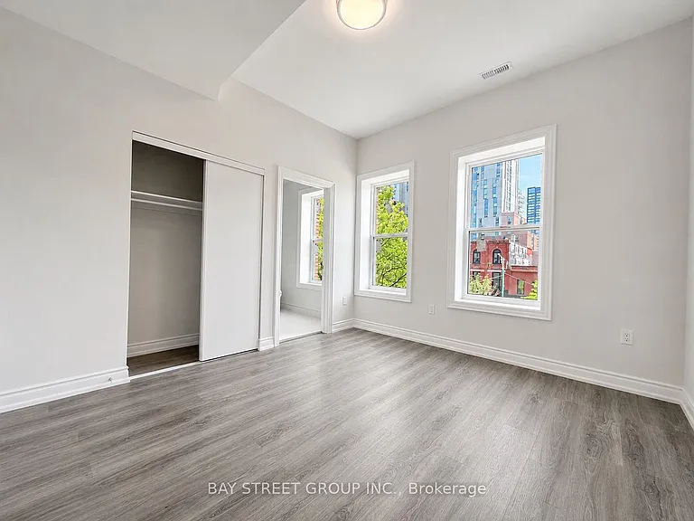 442 Spadina Ave #D — Photo 5