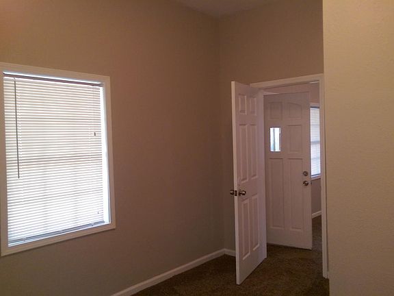 5th image of 2156 Sadler Ave