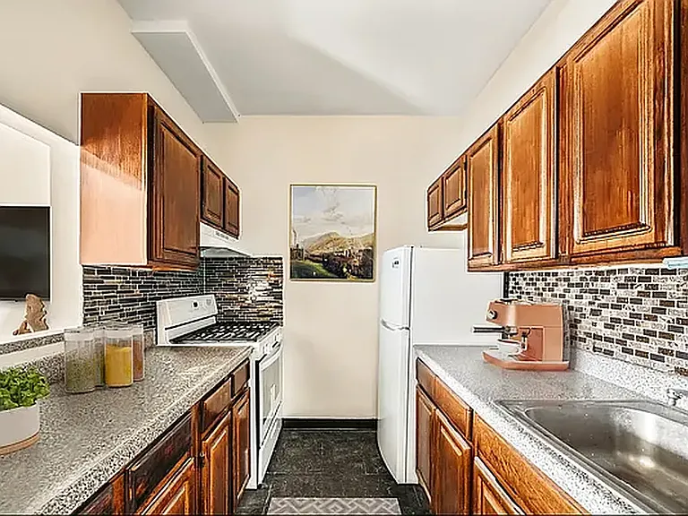 515 Saint Marks Ave #1A — Photo 2