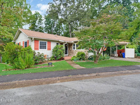 111 Decatur Rd, Oak Ridge, TN 37830