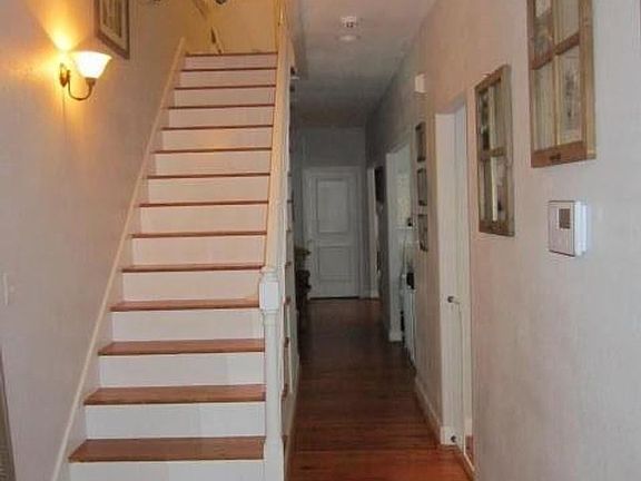4th image of 47 Riverview Ave
