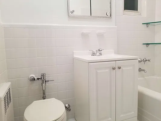 Rented by Frank Valvo Real Estate | media 15
