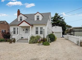 211 17th St, Surf City, NJ 08008