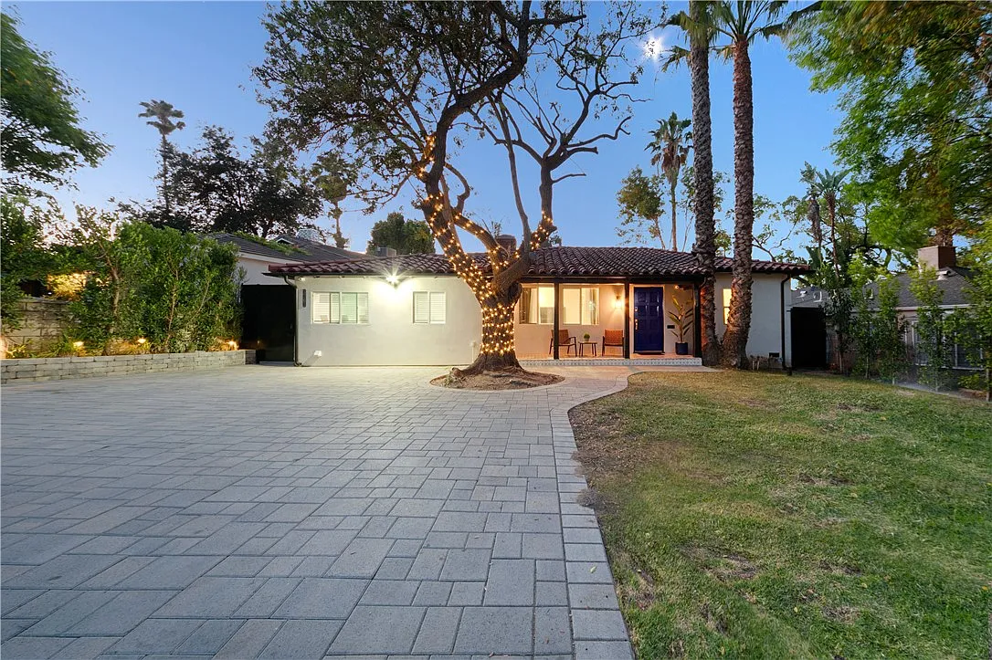 5 bed, 3000 sqft, $15,000 — Photo 3