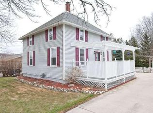 220 N Milwaukee St, Fredonia, WI 53021