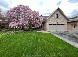 155 Cheverie St, Oakville, ON L6J6C3
