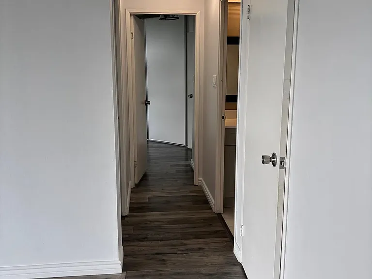10 Dean Park Rd #1101 — Photo 18