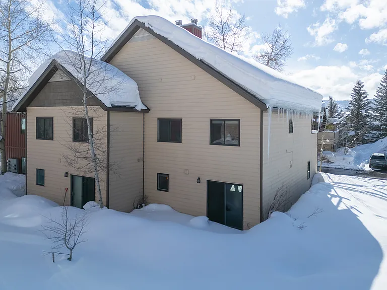 3450 Sunburst Ct — Photo 16