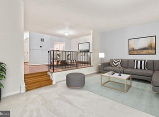 11700 Decade Ct, Herndon, VA 20191