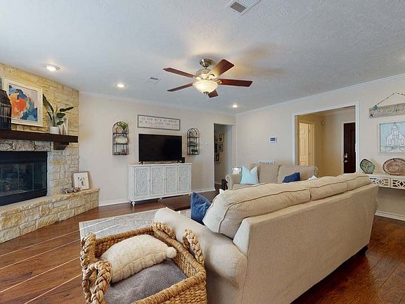 4th image of 6765 Cherrywood Dr