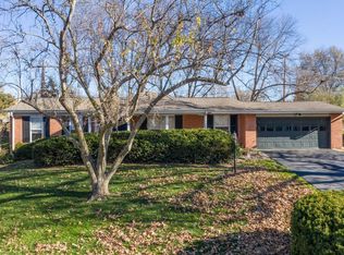 1426 Land O Lakes Dr, Saint Louis, MO