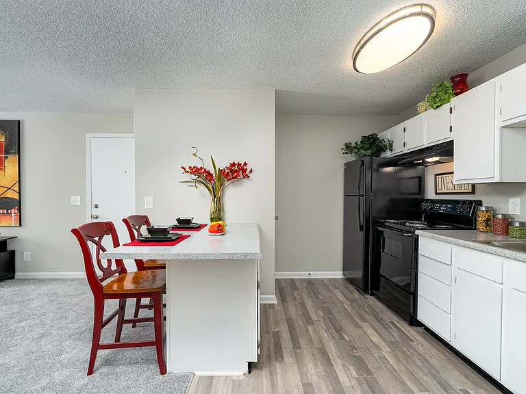Park Canyon Apartments — Photo 24