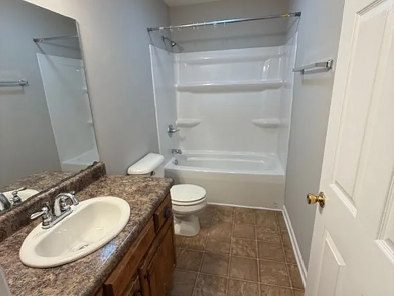 1299 Pond St SE — Photo 8