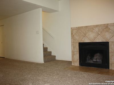 8642 Fredericksburg Rd APT 104, San Antonio, TX, 78240